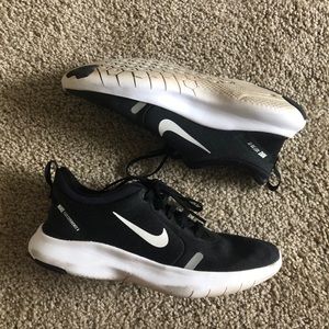 Nike Flex Experience 8